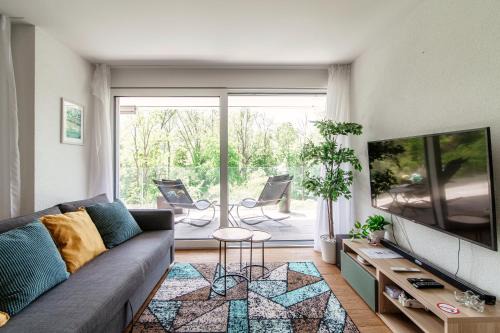 Locarno Apartment | Linda Terrace by Quokka 360 - modern one-bedroom flat with sun terrace