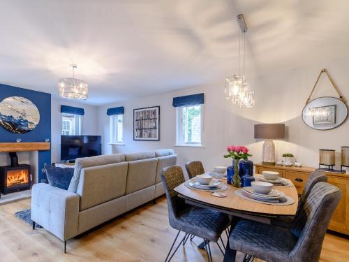Skipton House | Lindale Cottage