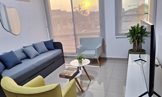 Guayaquil Apartment | Lindo y moderno apartment in lovely Samborondon with WiFi, AC