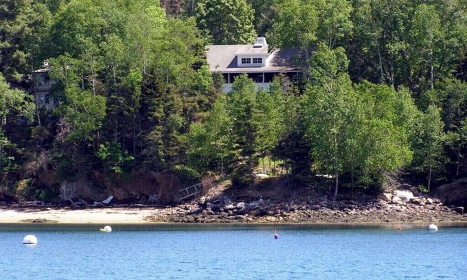 East Boothbay Cottage | Linekin Vista - 3BDR Waterfront Cottage on Linekin Bay with Private Beach!