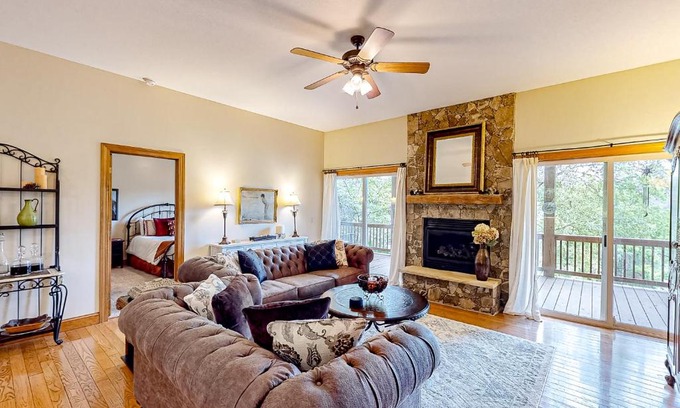 Whittier Apartment | Link Vacation