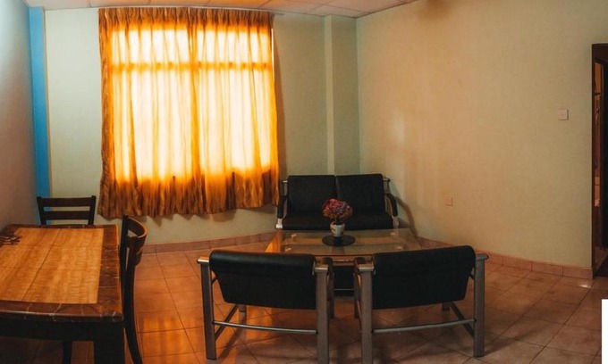 Gampaha Hotel | Linrose hotel