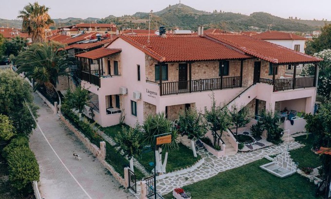 Pefkochori Apartment | Liogerma Apartments