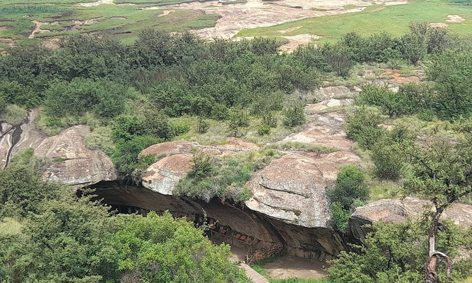 Lesotho Cabin | Liphofung cave chalets