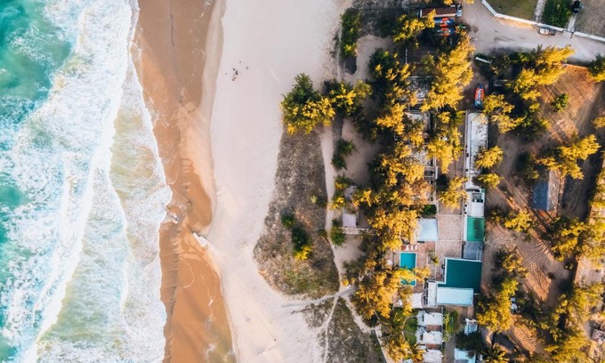 Tofo Bed & Breakfast | Liquid Dive Adventures