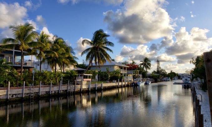Marathon House | Lisa's Hideout - 3/2 Vaca Cut Canal - 75' Dock - Ground Level