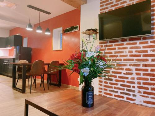 Saint-Aignan Apartment | Lisloft Appartement à 5 Min du ZooParc de Beauval, Centre ville Saint-Aignan