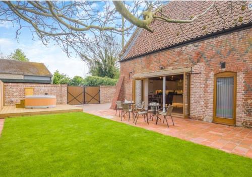 Bradwell House | Little Barn at Bradwell Hall