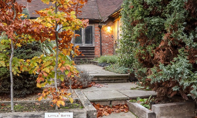 Chiddingstone Hoath Cottage | Little Batts