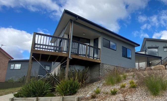 East Jindabyne House | Little Bivvy