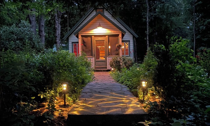 Catskill Cabin | Little Chapel on High Falls, a campy, cozy, and peaceful retreat.
