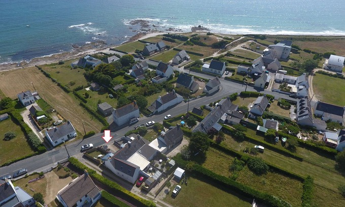 Loctudy House | Little corner of paradise 2 steps from the sea. Walled garden. Wireless