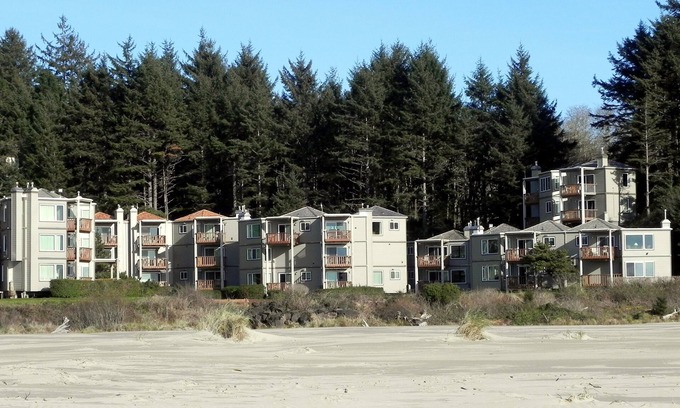 Newport Apartment | Little Creek Cove Beachfront Resort