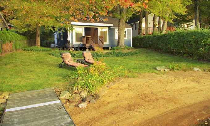 Holland Cottage | Little Dipper Retreat Lakefront Cottage, Sunsets & Kayaks!