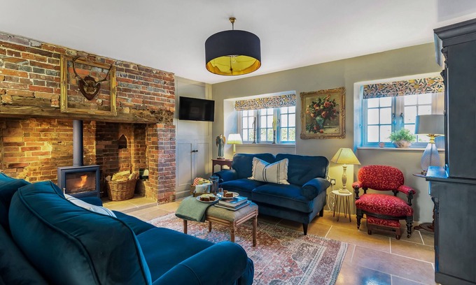 Winterborne Whitechurch Cottage | Little Dorset Cottage - situated in a beautiful rural area of Dorset