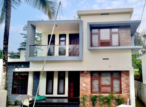 Sulthan Bathery House | Little Home