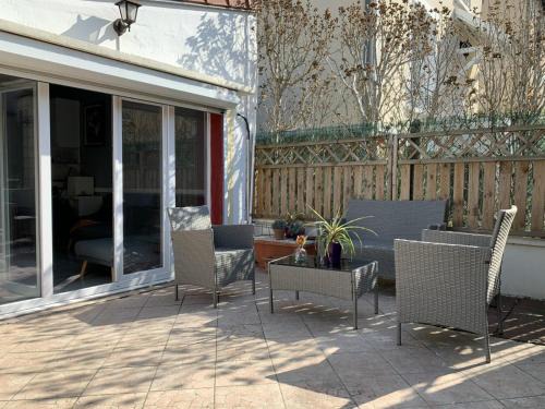 Antony House | Little house 2 bedrooms -Terrace, Antony Center near Paris and Orly