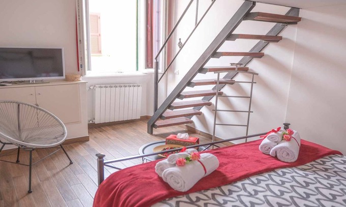 Nettuno Apartment | Little House in the center