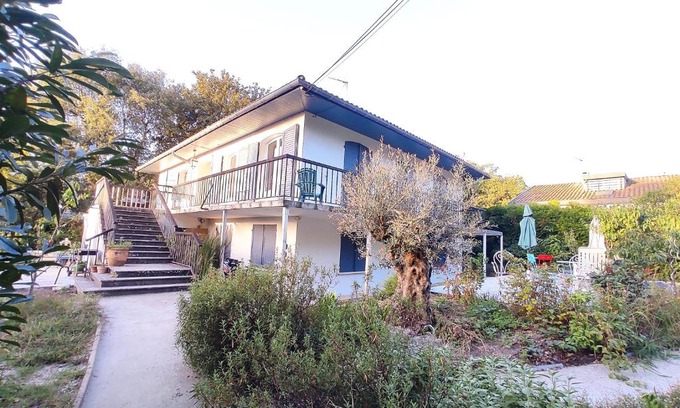 Merignac House | Little Italy