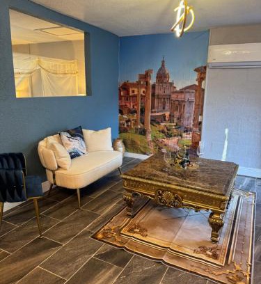 Westside Apartment | Little Italy - Welcome to Rome