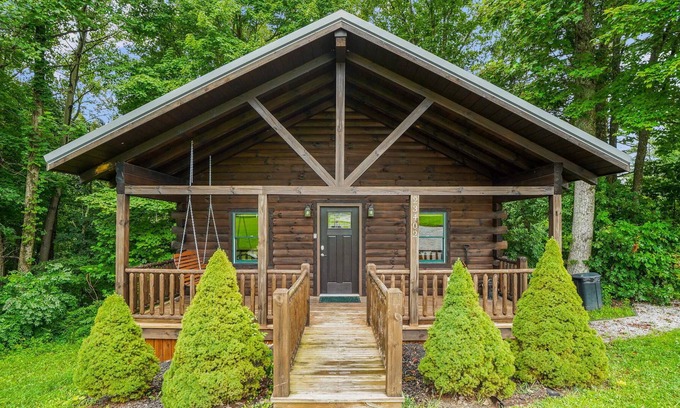 Rockbridge Cabin | Little Leaf Cabin in Hocking Hills