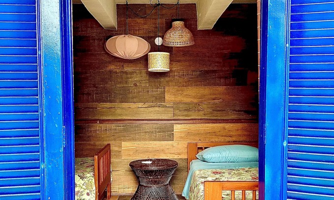 Mombaca House | Little Paradise - Feet In The Water