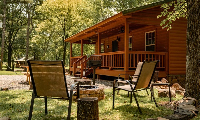 Heber Springs Cabin | Little Red River Cabin for a perfect fishing getaway for the whole family!