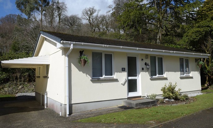 Liskeard Cottage | LITTLE RETREAT, family friendly, with a garden in Liskeard