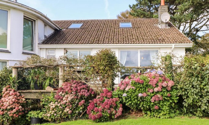 Mylor Churchtown House | Little Roskrow