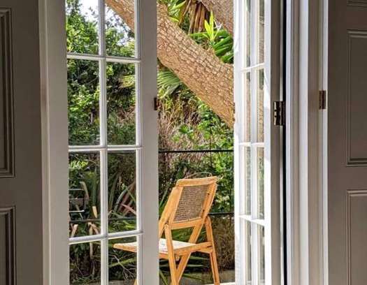 Shanklin Apartment | Little Treasure with up to 25 percent off ferry