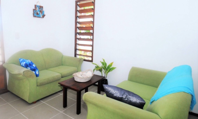 Epule House | Little Tropical Oasis Bungalow