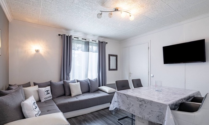 Danestal House | Liv - Maison 2 chambres avec jardin