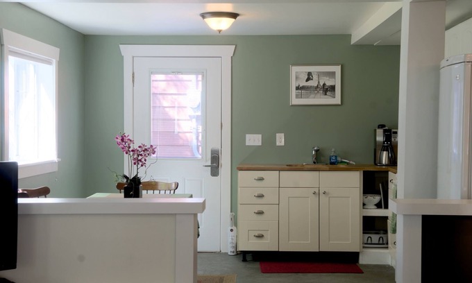 Loyal Heights House | Live Like a Local in Seattle Ballard Near Saltwater Beach and attractions