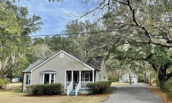 Charleston House | Live Oak Retreat