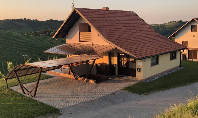 Hermanci Cottage | Liveza House, Hermanci 8a , 2275 MIKLAVZ PRI ORMOZU