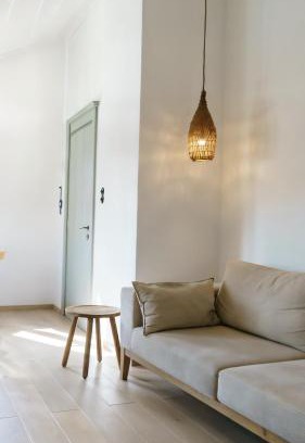 Hydra Apartment | LIVIN Hydra Duplex Suite