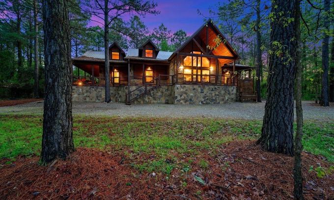 Broken Bow Cabin | Livin Large, Pool Table, Shuffleboard, Hot tub, Playset, Pets