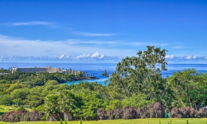 Keauhou Apartment | Living Aloha A Quiet Condo with Step-Free Access!