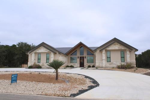 Concan House | Living Life Frio Premier Rental Homes