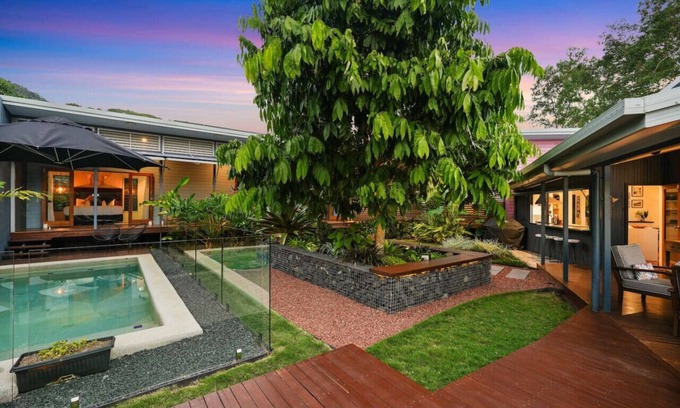 Redlynch House | Living On The Edge - A Private Oasis in Paradise