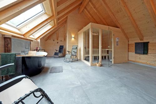 Wildgutach Ski Chalet | living TIMELESS- Haldenhof Loft, Luxus Schwarzwald-Retreat mit Sauna
