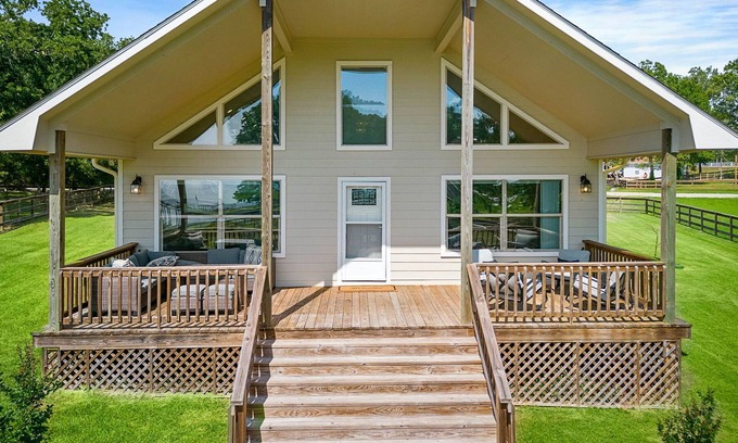 West Livingston House | Livingston Landing by BeachBox Lakefront/Large Yard