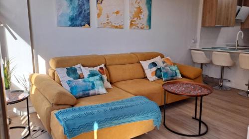 Torreblanca Apartment | LL Apartament Ronda IV