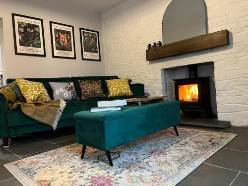 Llansteffan House | Llansteffan - Pet Friendly 2-Bed House Sleeps 4