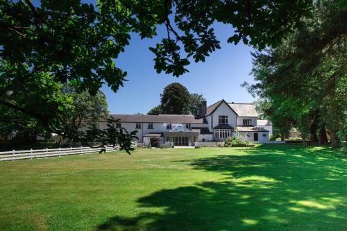 Pontypridd House | Llechwen Hall