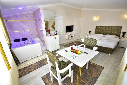 Pendik Hotel | LOCA Suit LİFE AİRPORT HOTEL