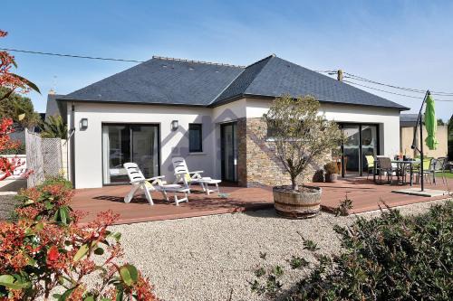 Guilvinec House | LocaLise - M11 - Ty Gwennili - Maison de plain pied avec terrain entièrement clôturé - Accès plage et centre à pied - Wifi inclus - Draps inclus - Animaux non admis