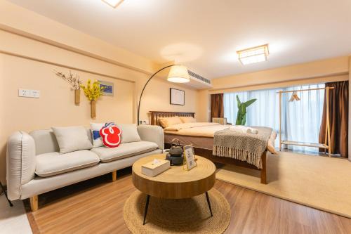 Jiang'an District Apartment | Locals Apartment Inn 38