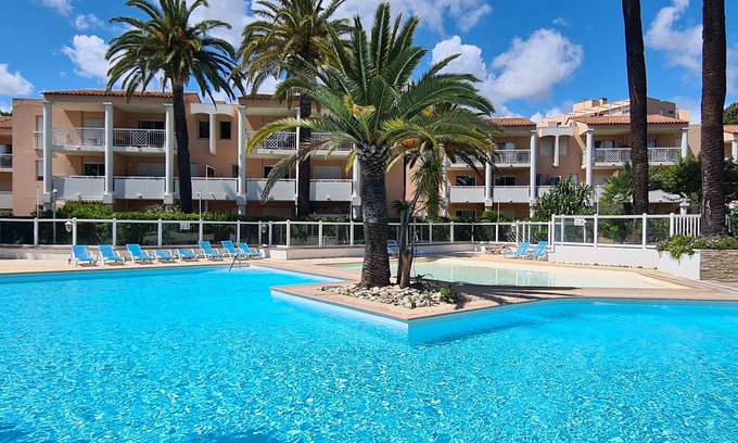 Vallauris Apartment | Located close to everything