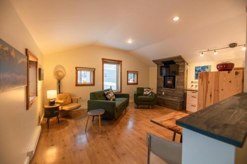 Whitehorse Apartment | Located in Downtown Whitehorse - Treehouse